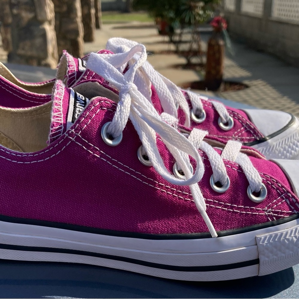 All-star Chuck Taylor converse